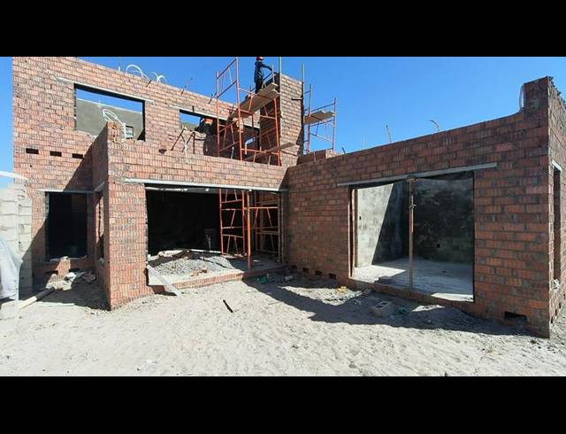 4 BEDROOM HOUSE FOR SALE IN SANDOWN